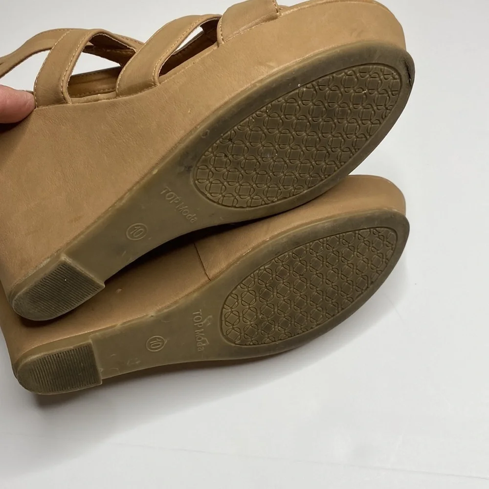 Top Moda Tan Strappy Wedge Sandals With Zipper Back For Women Size‎ 10